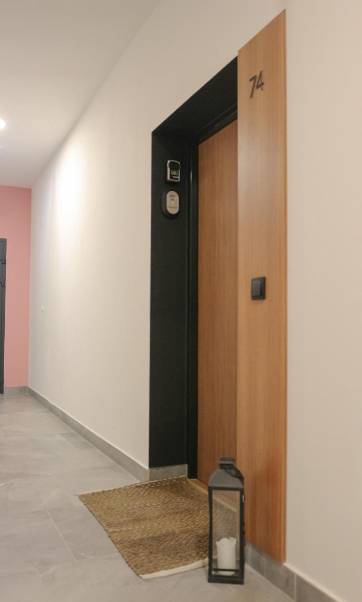 Relax&Comfort New Waw 50 Sqm With Terrace, Garden, Free Parking And Ac Varšava Exteriér fotografie