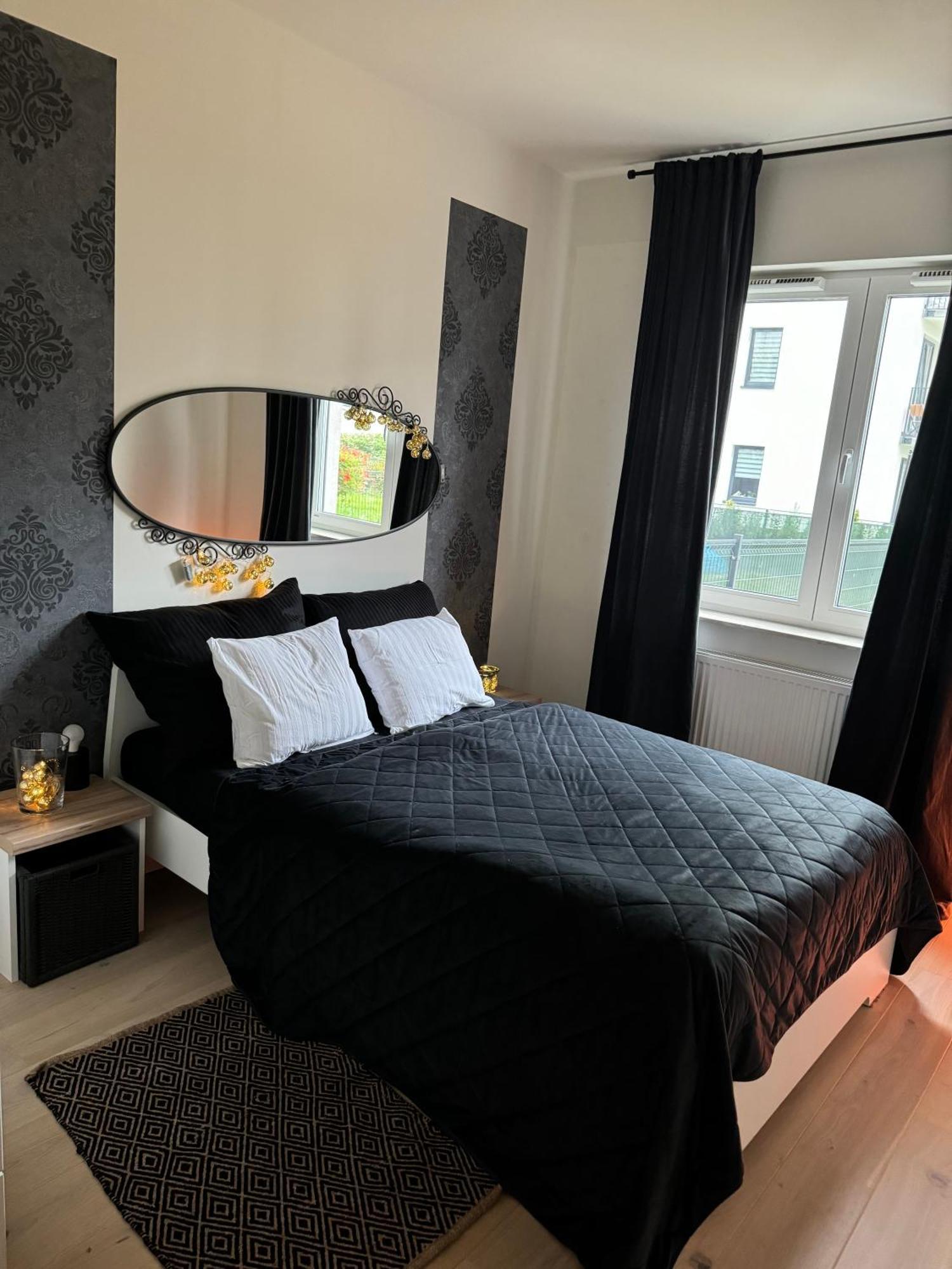 Relax&Comfort New Waw 50 Sqm With Terrace, Garden, Free Parking And Ac Varšava Exteriér fotografie